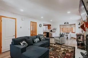 31909 Lookout Ln, Running Springs, CA 92382 - Photo 22