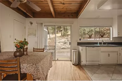 1284 Cortina Drive, Lake Arrowhead, CA 92352 - Photo 4
