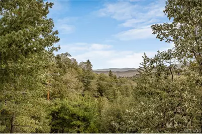 1284 Cortina Drive, Lake Arrowhead, CA 92352 - Photo 2