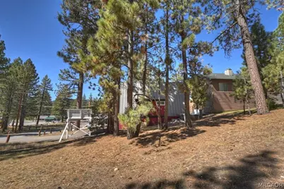 777 Iris Drive, Big Bear Lake, CA 92315 - Photo 36
