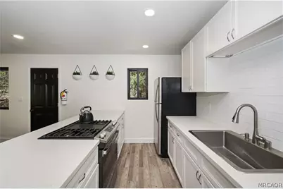 248 Vista Avenue, Sugarloaf, CA 92386 - Photo 14