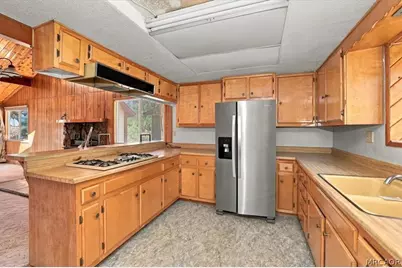 1016 Anita Avenue, Big Bear City, CA 92314 - Photo 18