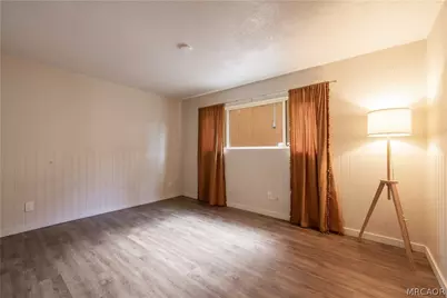 42585 Falcon Avenue, Big Bear Lake, CA 92315 - Photo 12