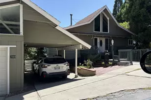 700 Zurich Dr, Lake Arrowhead, CA 92352 - Photo 2
