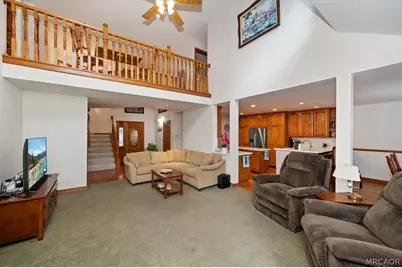 393 Brentwood Drive, Lake Arrowhead, CA 92352 - Photo 8