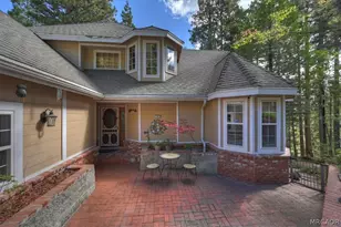 393 Brentwood Dr, Lake Arrowhead, CA 92352 - Photo 2