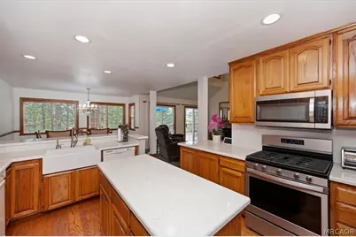393 Brentwood Drive, Lake Arrowhead, CA 92352 - Photo 12
