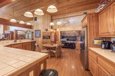 39457 Cline Miller Place, Fawnskin, CA 92333 - Photo 10