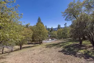 39457 Cline Miller Pl, Fawnskin, CA 92333 - Photo 32