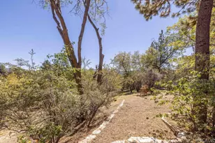 39457 Cline Miller Pl, Fawnskin, CA 92333 - Photo 30