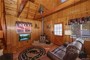 698 Highland Ln, Sugarloaf, CA 92386 - Photo 6