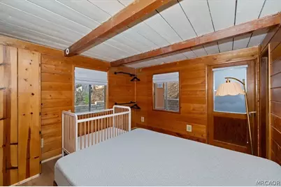43051 Monterey Street, Big Bear Lake, CA 92315 - Photo 18
