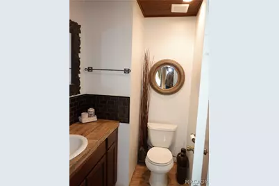 582 Beechnut Drive, Green Valley Lake, CA 92341 - Photo 24