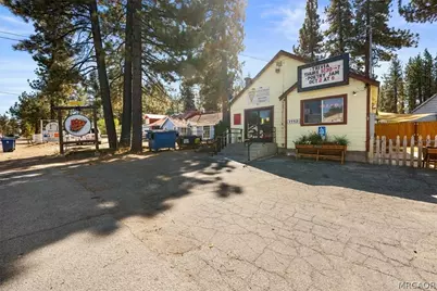 1112 W Big Bear Boulevard, Big Bear City, CA 92314 - Photo 6