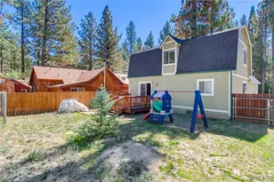 833 Angeles Blvd, Big Bear City, CA 92314 - Photo 18