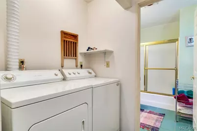 833 Angeles Boulevard, Big Bear City, CA 92314 - Photo 8