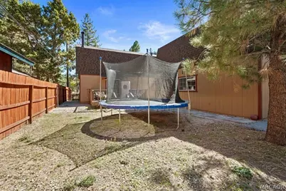 367 W Meadow Lane, Big Bear City, CA 92314 - Photo 32