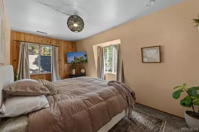 367 W Meadow Lane, Big Bear City, CA 92314 - Photo 24