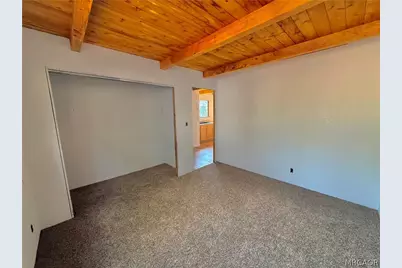 551 Highland, Sugarloaf, CA 92386 - Photo 10
