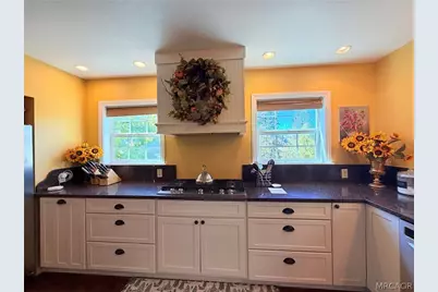934 Teakwood Drive, Lake Arrowhead, CA 92352 - Photo 18
