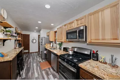813 Maple Lane, Sugarloaf, CA 92386 - Photo 12