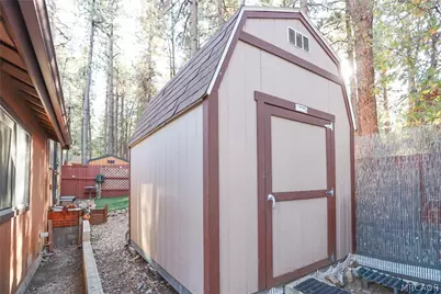 214 Pine Lane, Sugarloaf, CA 92386 - Photo 44