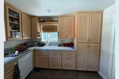 647 Lone Pine Lane, Green Valley Lake, CA 92341 - Photo 36