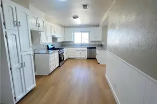 7187 La Habra Ave, Yucca Valley, CA 92284 - Photo 2