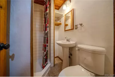 594 Knight Avenue, Big Bear Lake, CA 92315 - Photo 14