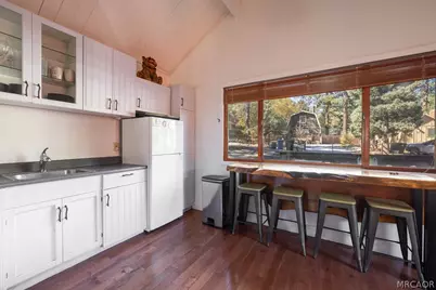 719 Pine Lane, Sugarloaf, CA 92386 - Photo 10