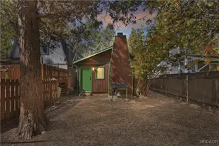 402 Highland Ln, Sugarloaf, CA 92386 - Photo 1