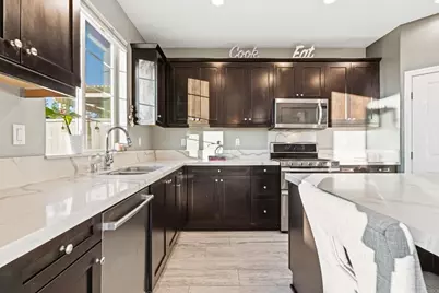 16089 Veridian Cir, San Diego, CA 92127 - Photo 8