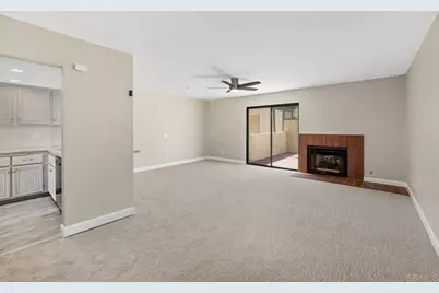 10013 Paseo Montril, San Diego, CA 92129 - Photo 6