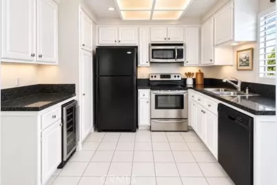 107 Harbor Woods Place, Newport Beach, CA 92660 - Photo 6