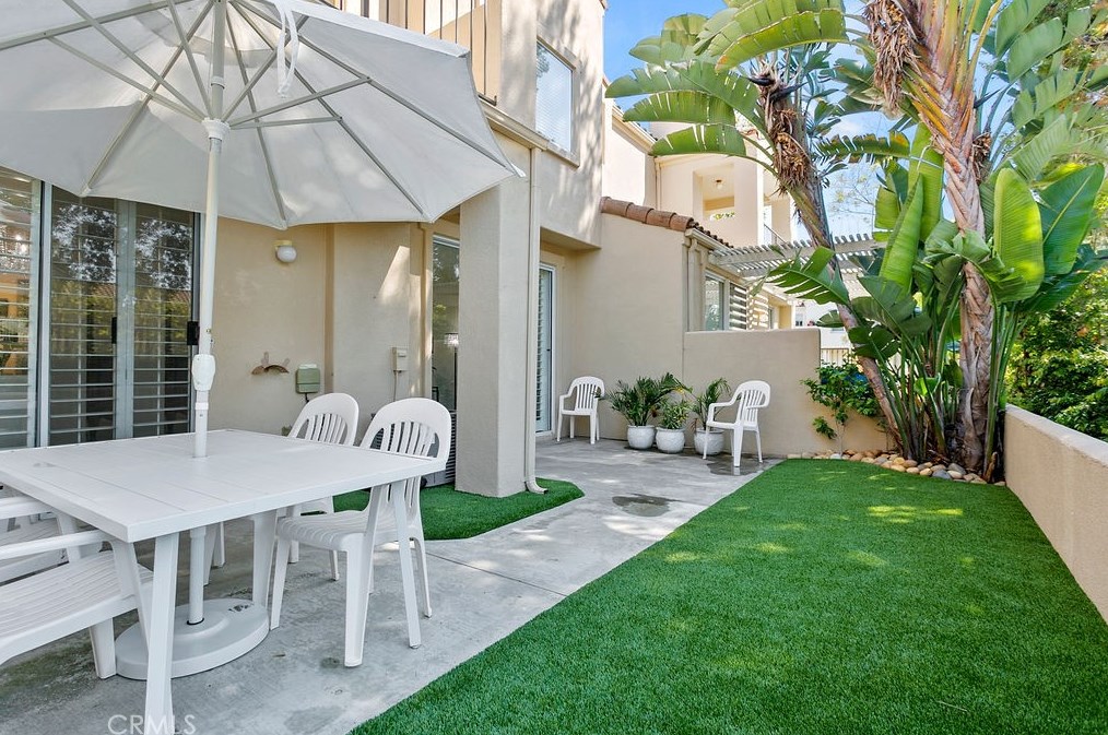 44 Fleurance St, Laguna Beach CA  92677-9023 exterior