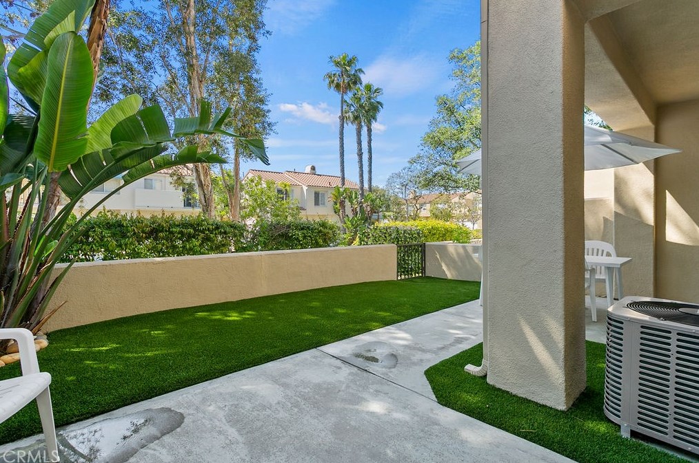 44 Fleurance St, Laguna Beach CA  92677-9023 exterior