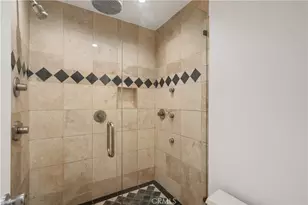 911 N Kings Road, West Hollywood, CA 90069 - Photo 20