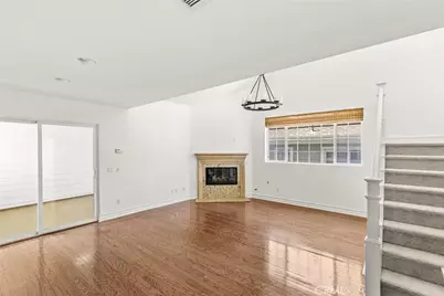 703 1/2 Poinsettia Avenue, Corona del Mar, CA 92625 - Photo 2
