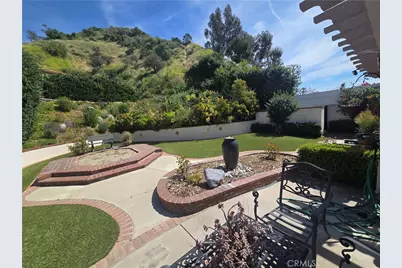 1746 Rudell Road, Burbank, CA 91501 - Photo 2