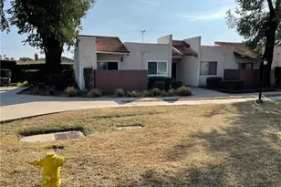 17572 Vandenberg Ln, Tustin, CA 92780 - Photo 14