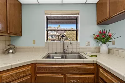 2298 Rose Avenue #403, Signal Hill, CA 90755 - Photo 14