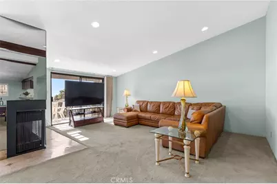 2298 Rose Avenue #403, Signal Hill, CA 90755 - Photo 18