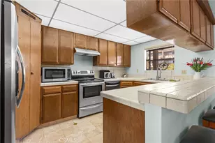 2298 Rose Ave, Signal Hill, CA 90755 - Photo 10