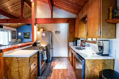 43365 Primrose, Big Bear Lake, CA 92315 - Photo 8