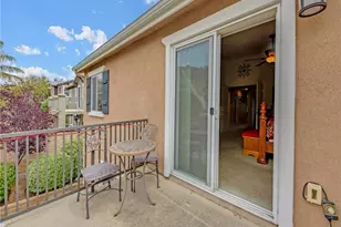 20361 Julia Ln, Saugus, CA 91350 - Photo 22