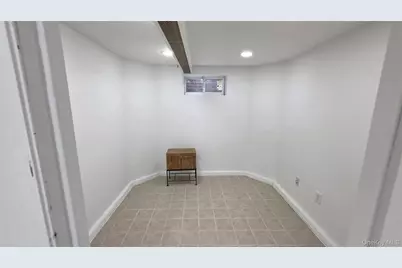 21829 85th Avenue, Hollis, NY 11427 - Photo 34