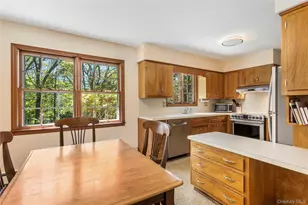17 Pringle Rd, Miller Place, NY 11764 - Photo 4