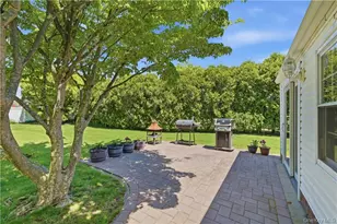 15 Russel Ave, Bethpage, NY 11714 - Photo 30