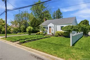 15 Russel Ave, Bethpage, NY 11714 - Photo 4