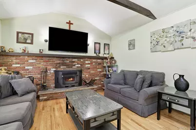 29 Hillview Drive, Poughkeepsie, NY 12603 - Photo 16